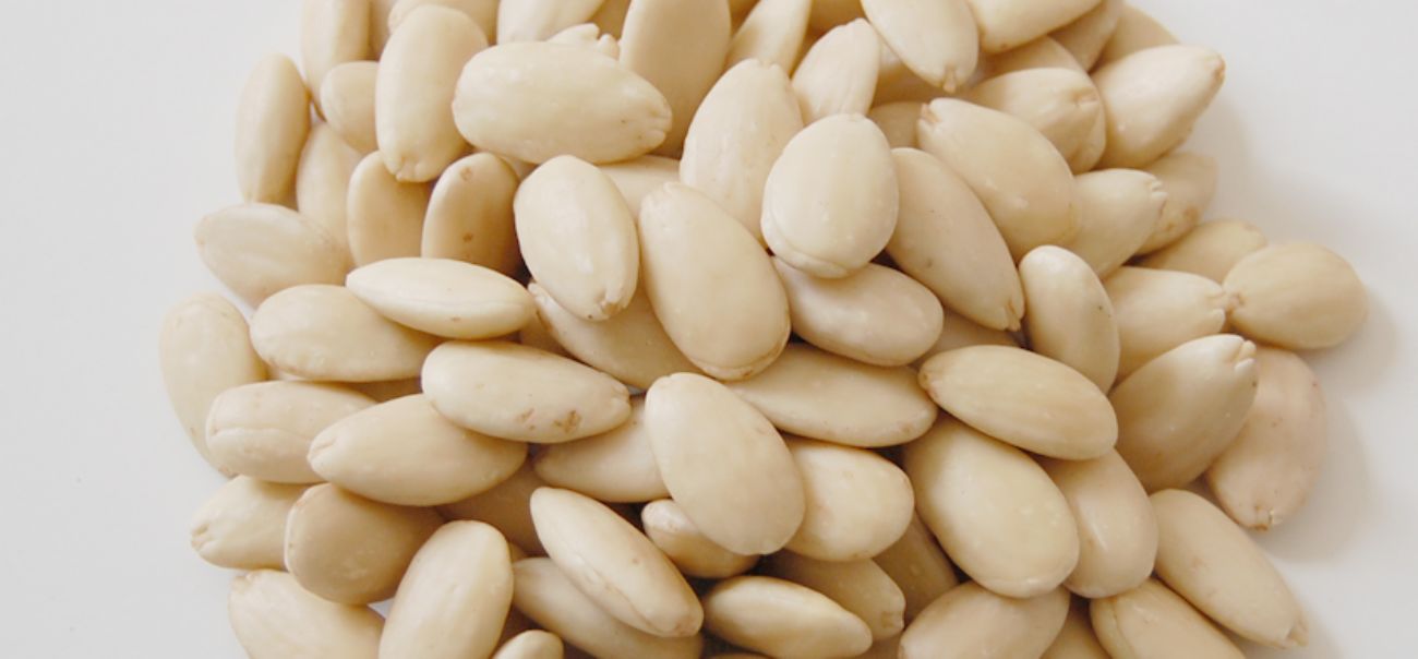 BADEM İÇİ SOYULMUŞ AYDIN 10KG*1ADET